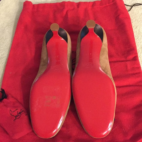 Christian Louboutin Suede Kitten Heels - NWOT - Picture 5 of 7